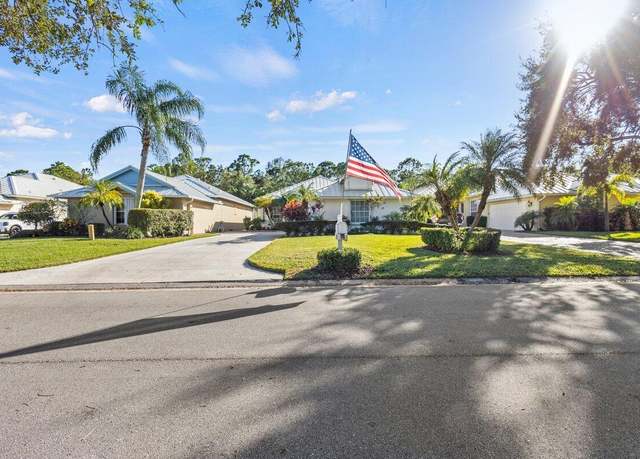 Property at 9411 Poinciana Ct, Fort Pierce, FL 34951, 3 beds, 2 baths