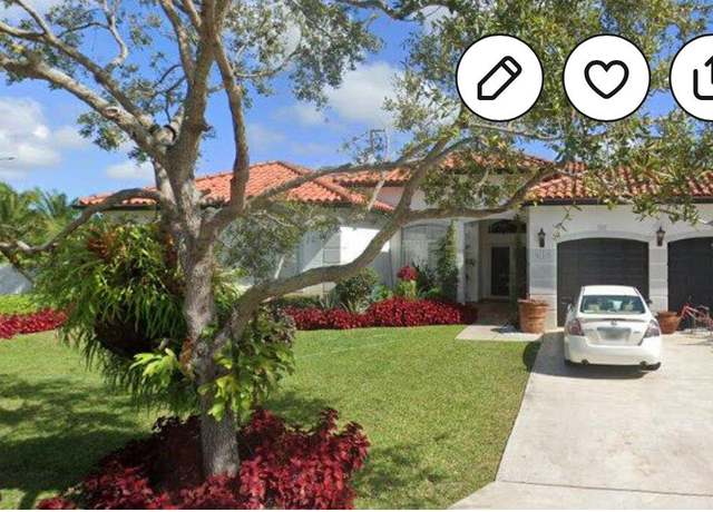 Property at 21257 SW 130th Pl, Miami, FL 33177, 4 beds, 2.5 baths