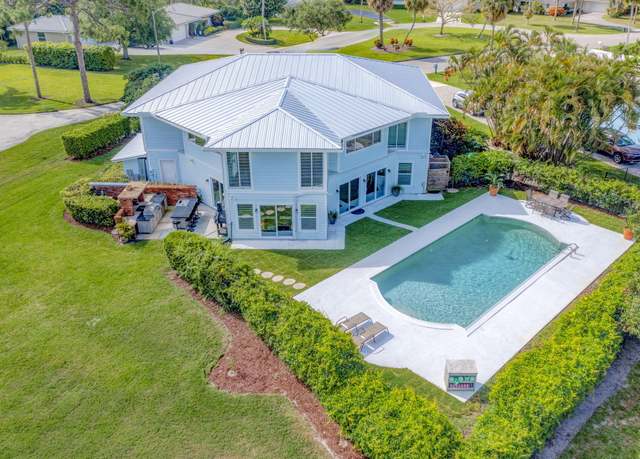 Property at 10355 Seagrape Way, Palm Beach Gardens, FL 33418, 5 beds, 4 baths