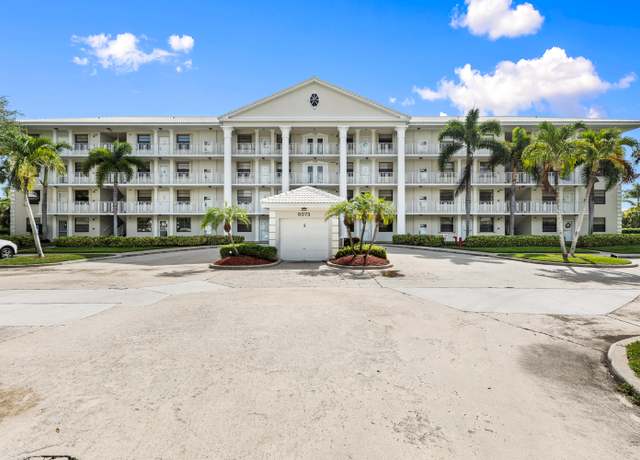 Property at 6073 Balboa Cir, Boca Raton, FL 33433, 2 beds, 2 baths