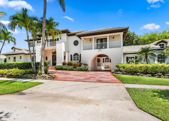 Property at 2 Firestone Cir, West Palm Beach, FL 33401, 6 beds, 5.5 baths