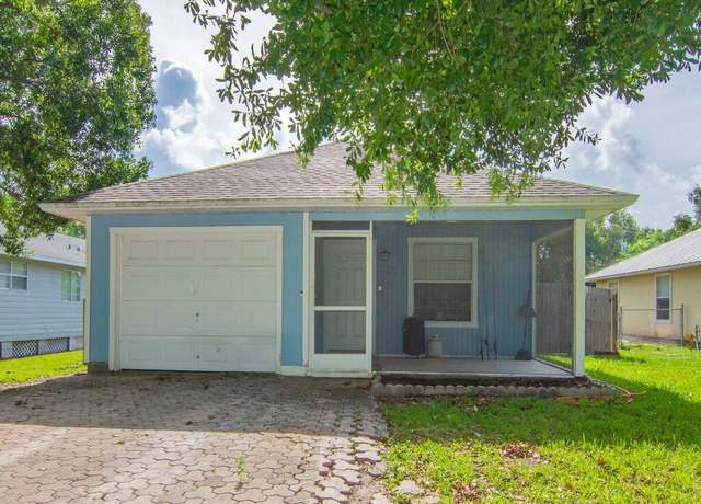 Property at 1150 19th Ave SW, Vero Beach, FL 32962, 3 beds, 2 baths