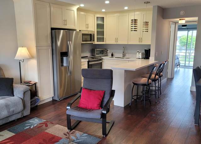Property at 17 Dorchester A, West Palm Beach, FL 33417, 1 bed, 1 bath