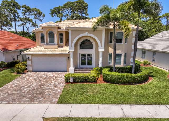 Property at 172 Bent Tree Dr, Palm Beach Gardens, FL 33418, 5 beds, 3 baths