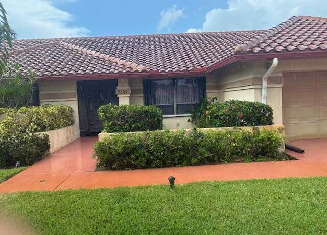 Property at 9362 Laurel Green Dr, Boynton Beach, FL 33437, 3 beds, 2 baths