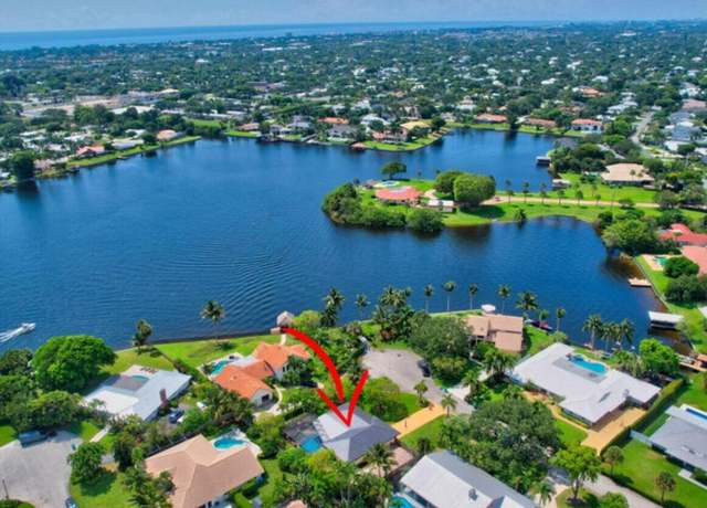Property at 917 SW 38th Ct, Boynton Beach, FL 33435, 4 beds, 2 baths