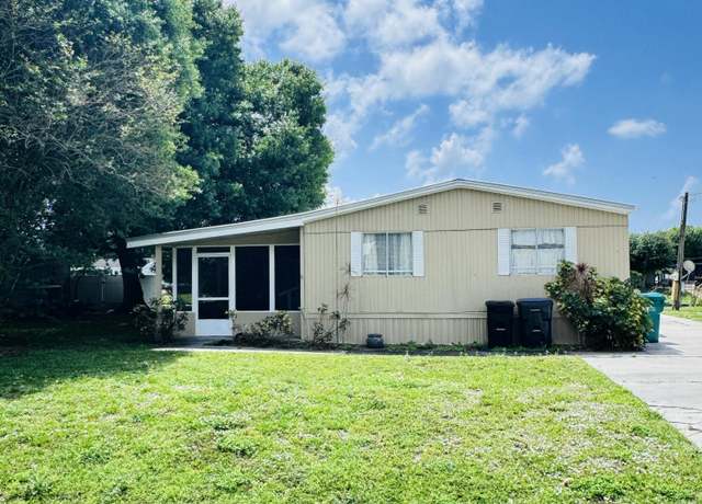Property at 2612 SE 29th St, Okeechobee, FL 34974, 3 beds, 2.5 baths