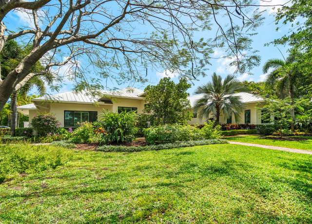Property at 1125 NW 5th Ave, Delray Beach, FL 33444, 4 beds, 2.5 baths