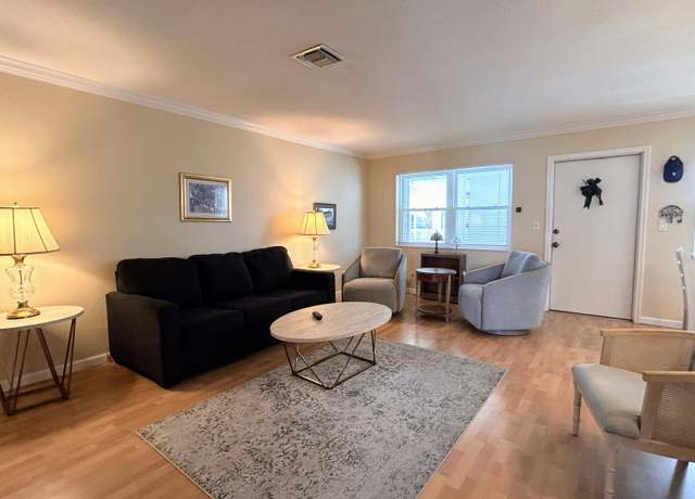 Property at 770 Horizons E #306, Boynton Beach, FL 33435, 2 beds, 1 bath