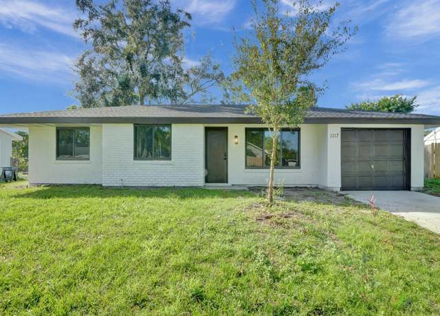 Property at 1117 SE Stewart Rd, Port Saint Lucie, FL 34952, 3 beds, 2 baths