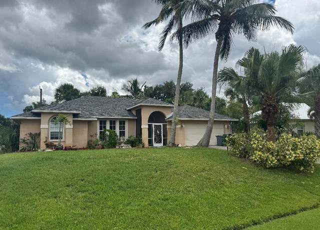 Property at 2449 SW Aberdeen St, Port Saint Lucie, FL 34953, 3 beds, 2.5 baths