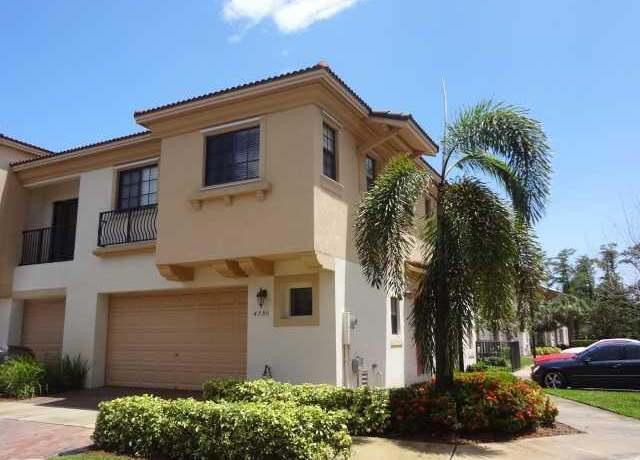 Property at 4780 Grand Cypress Cir N, Coconut Creek, FL 33073, 3 beds, 2.5 baths