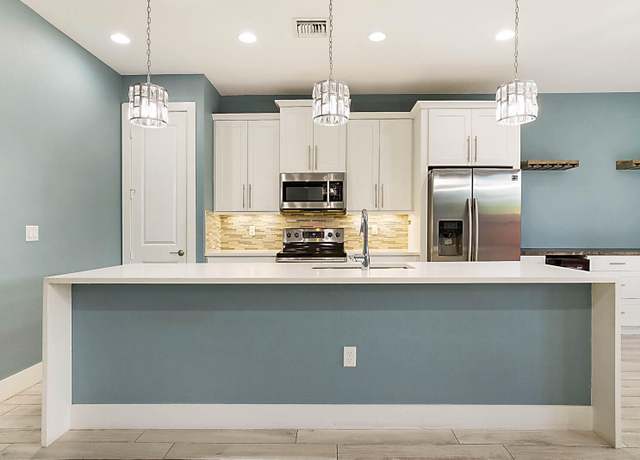 Property at 3182 Santa Catalina Pl, Greenacres, FL 33467, 3 beds, 2.5 baths