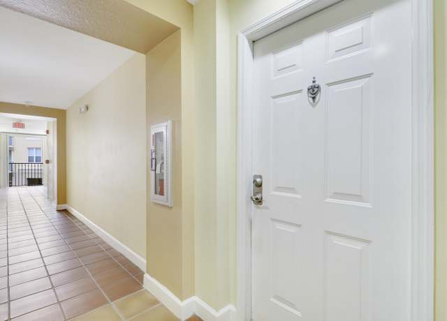 Property at 720 S Sapodilla Ave #208, West Palm Beach, FL 33401, 2 beds, 2 baths