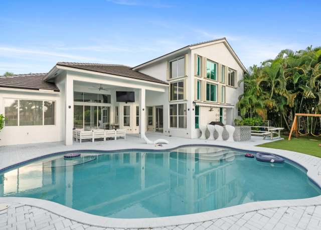 Property at 11910 Osprey Point Cir, Wellington, FL 33414, 5 beds, 4 baths