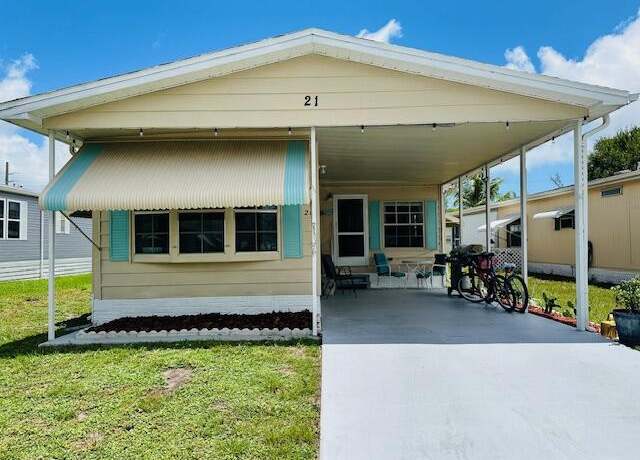 Property at 21 Camino Del Rio, Port Saint Lucie, FL 34952, 2 beds, 2 baths