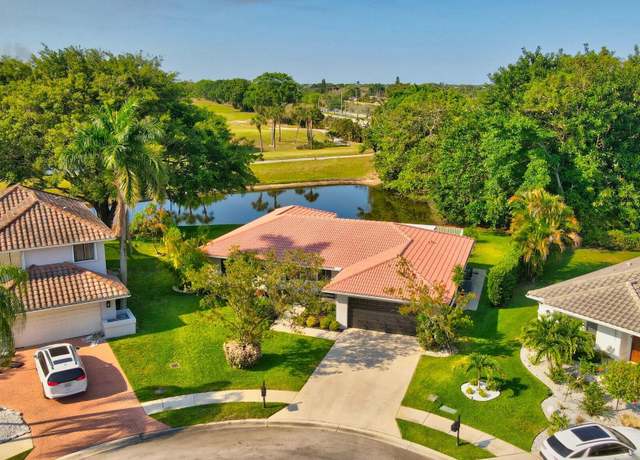 Property at 10049 Harbourtown Ct, Boca Raton, FL 33498, 3 beds, 3 baths