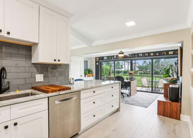 Property at 6716 Tiburon Cir, Boca Raton, FL 33433, 2 beds, 2 baths