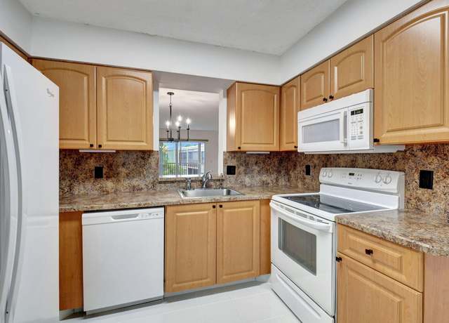 Property at 6585 Kensington Ln #408, Delray Beach, FL 33446, 2 beds, 2 baths
