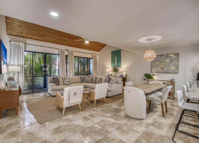 Property at 216 Old Meadow Way, Palm Beach Gardens, FL 33418, 2 beds, 2 baths