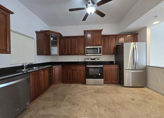 Property at 1620 Presidential Way #106, West Palm Beach, FL 33401, 3 beds, 2 baths