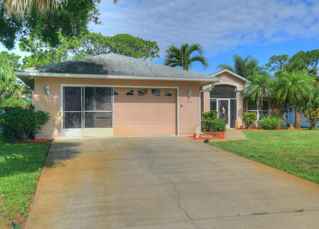 Property at 356 Toledo St, Sebastian, FL 32958, 3 beds, 2.5 baths