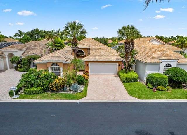 Property at 10786 Greenbriar Villa Dr, Lake Worth, FL 33449, 2 beds, 2.5 baths