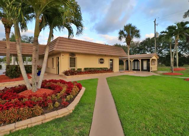 Property at 151 Plantation Blvd, Lake Worth, FL 33467, 3 beds, 2 baths