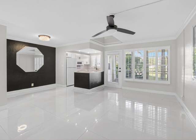 Property at 808 SE 7th St #107, Deerfield Beach, FL 33441, 1 bed, 1.5 baths