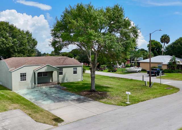 Property at 401 W Arcade Ave, Clewiston, FL 33440, 3 beds, 2 baths