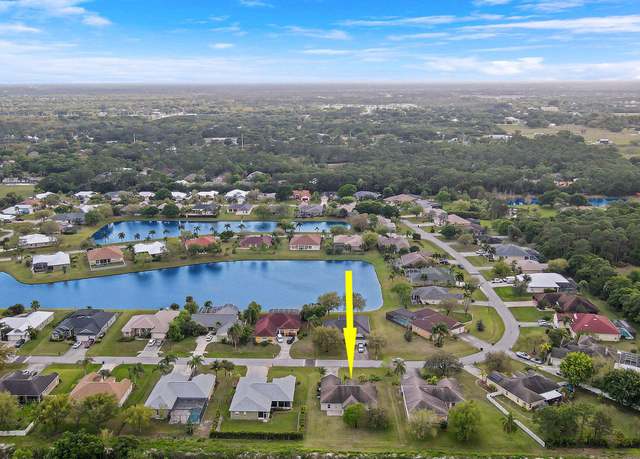 Property at 2620 N Serenity Cir, Fort Pierce, FL 34981, 3 beds, 2 baths