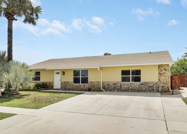 Property at 222 Las Palmas St, Royal Palm Beach, FL 33411, 4 beds, 3 baths