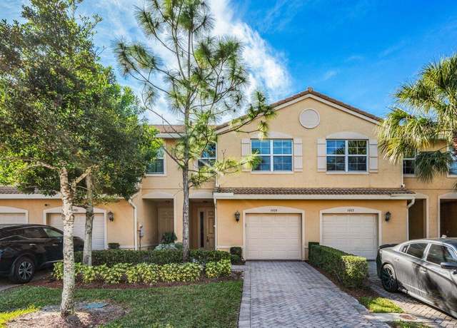 Property at 5979 Monterra Club Dr, Lake Worth, FL 33463, 3 beds, 2.5 baths
