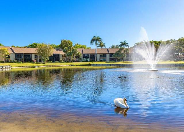 Property at 5188 Oak Hill Ln #1121, Delray Beach, FL 33484, 3 beds, 2 baths