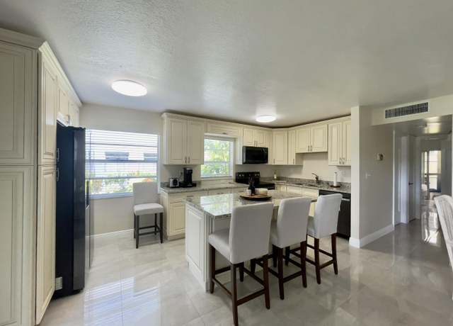 Property at 117 Flanders C, Delray Beach, FL 33484, 2 beds, 2 baths
