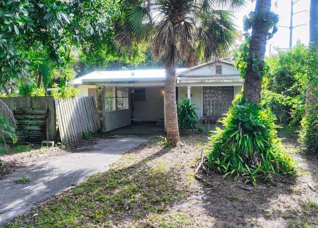 Property at 3056 12th St, Vero Beach, FL 32960, 2 beds, 2 baths