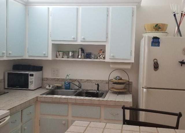 Property at 110 Shore 111 B Ct Unit 111b, North Palm Beach, FL 33408, 1 bed, 1 bath