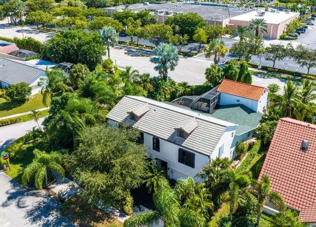 Property at 7134 San Sebastian Dr, Boca Raton, FL 33433, 6 beds, 5.5 baths