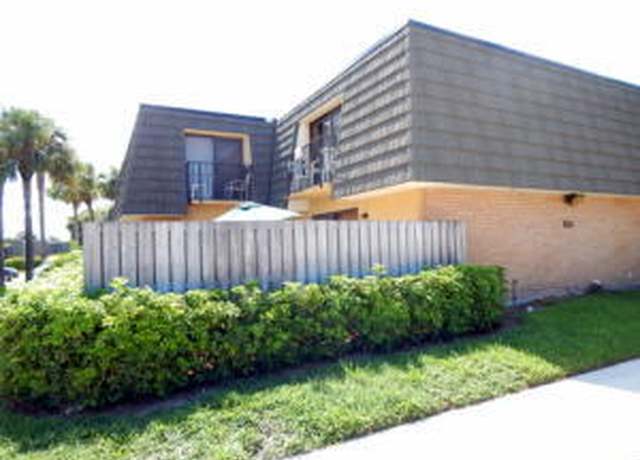 Property at 3721 37th Way, West Palm Beach, FL 33407, 2 beds, 2.5 baths