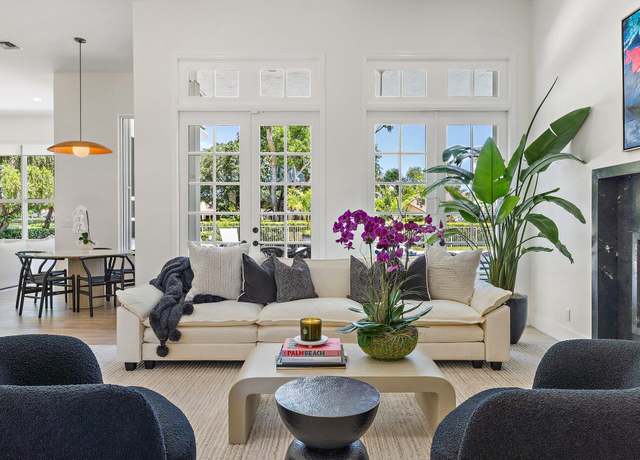 Property at 113 Thornton Dr, Palm Beach Gardens, FL 33418, 5 beds, 3.5 baths