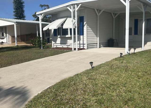 Property at 11 Del Sol, Port Saint Lucie, FL 34952, 2 beds, 2 baths