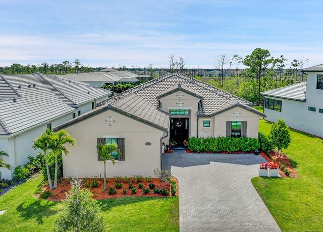 Property at 13865 SE Blackwood Dr, Port Saint Lucie, FL 34984, 3 beds, 3.5 baths
