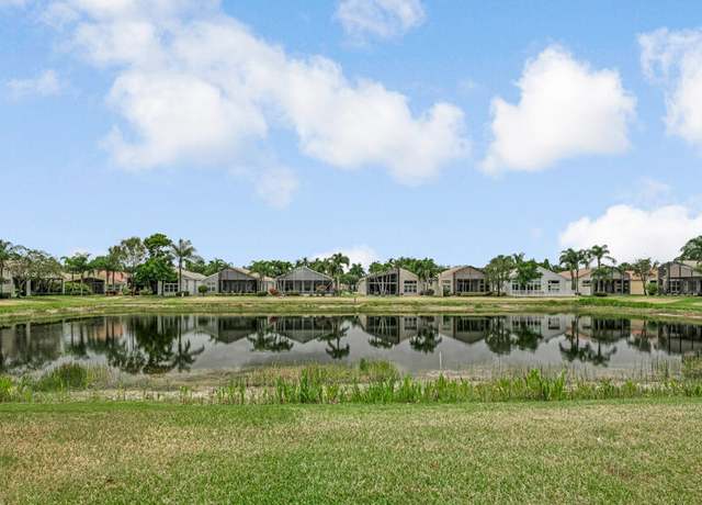 Property at 7751 Ocean Sunset Dr, Lake Worth, FL 33467, 4 beds, 2.5 baths