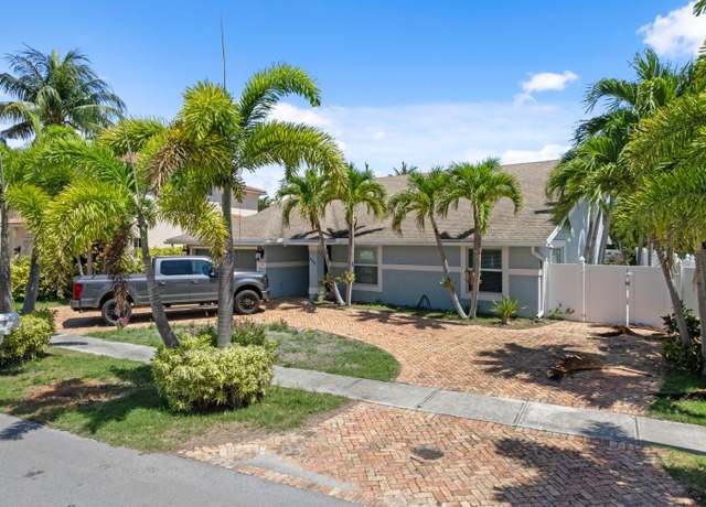 Property at 355 NE 4th St, Boca Raton, FL 33432, 3 beds, 3 baths
