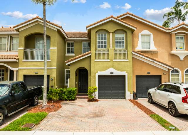 Property at 1486 SE 25th Ave, Homestead, FL 33035, 3 beds, 2.5 baths