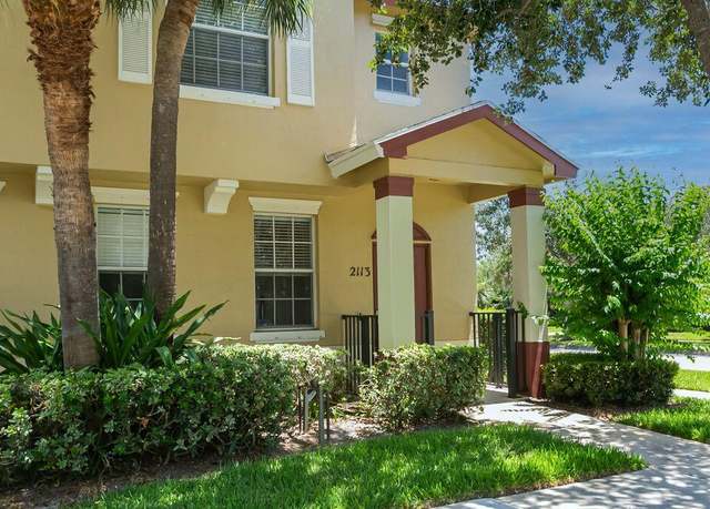 Property at 2113 SE Fern Park Dr, Port Saint Lucie, FL 34952, 3 beds, 2.5 baths