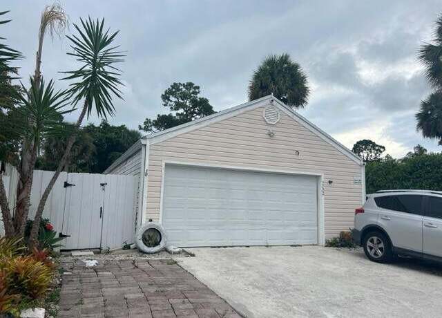 Property at 5722 Dewberry Way, West Palm Beach, FL 33415, 3 beds, 2 baths