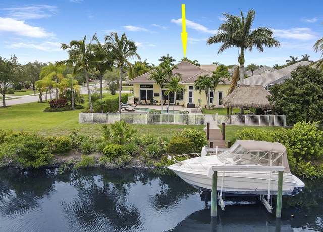 Property at 660 SW Yacht Basin Way, Stuart, FL 34997, 5 beds, 3 baths