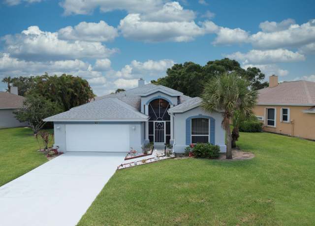 Property at 509 NW Lambrusco Dr, Port Saint Lucie, FL 34986, 2 beds, 2 baths