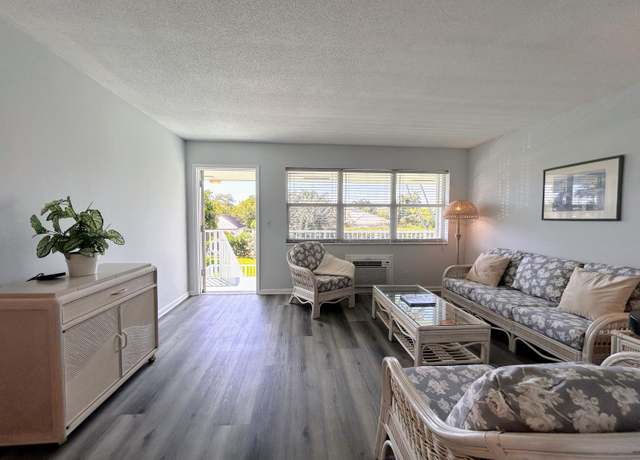 Property at 880 Horizons W #211, Boynton Beach, FL 33435, 1 bed, 1 bath